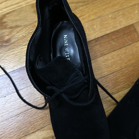 Black suede leather lace up booties - Picture 2 of 5